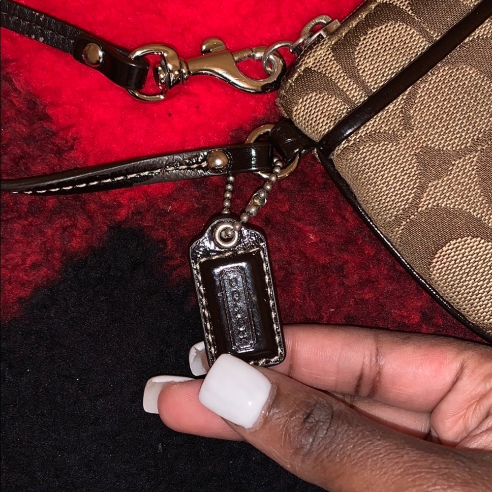 Authentic Coach pouch - Picture 2 of 3